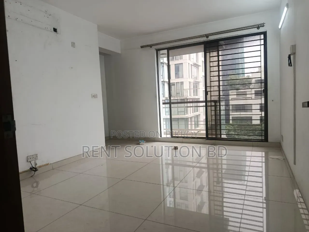2400 SQFT Office Space for Rent in Gulshan 2