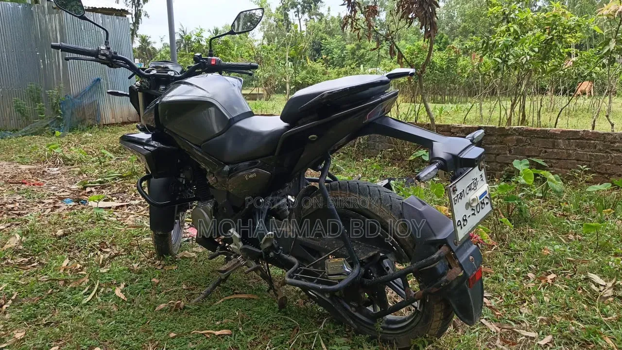 Hero Xtreme 125R 2024 Black