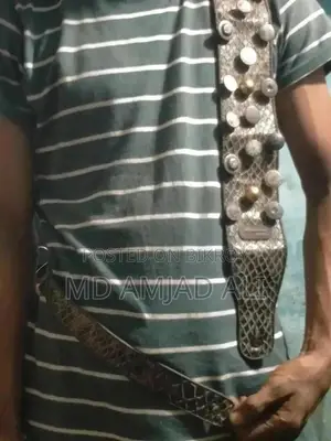 আইভেনেস গিটার বেল্ট