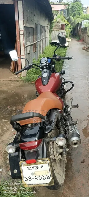 Bajaj Avenger 160 Street 2021 Red
