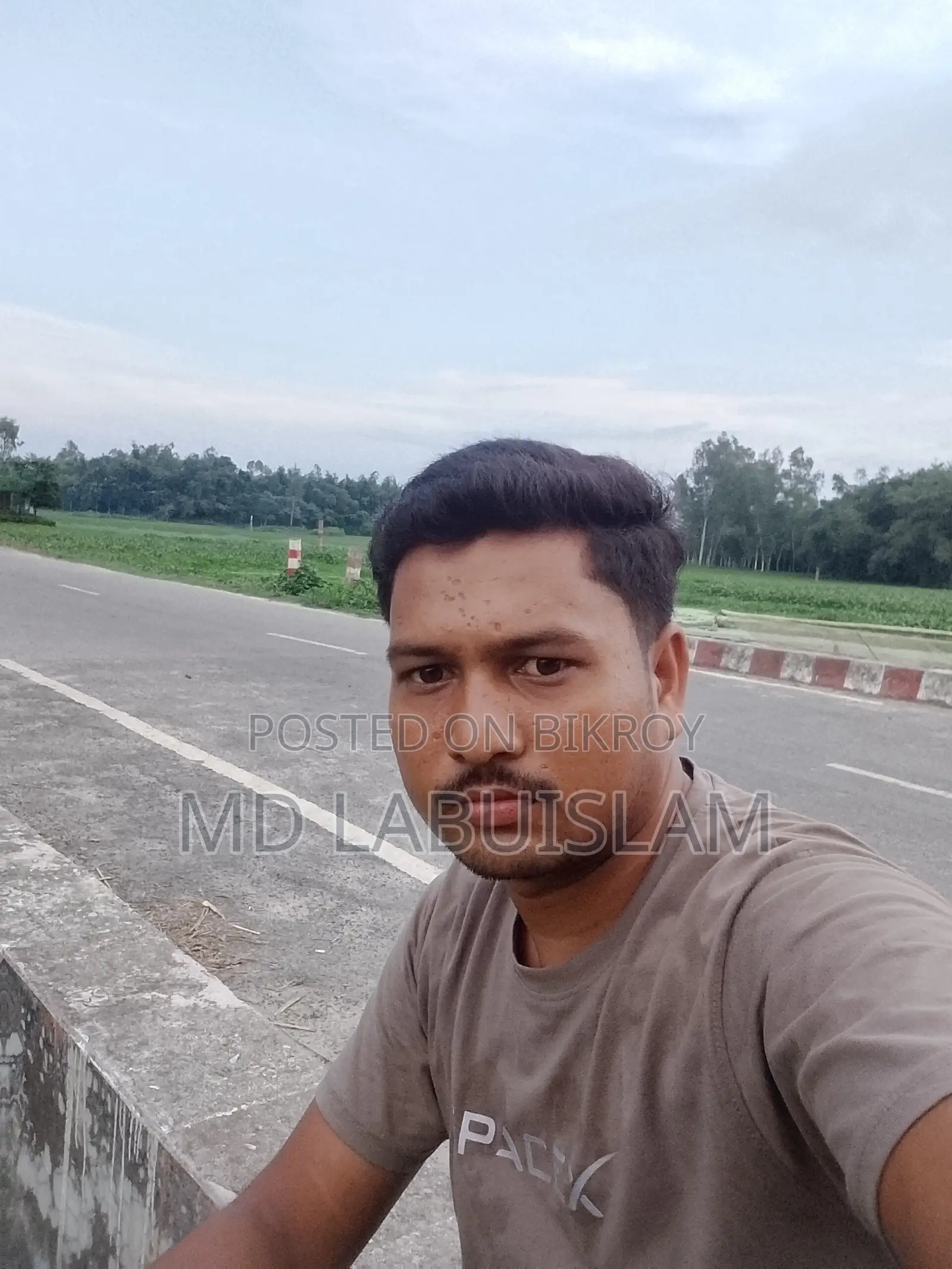 একটি বাসার জন্য দুইজন দারোয়ান দরকার।