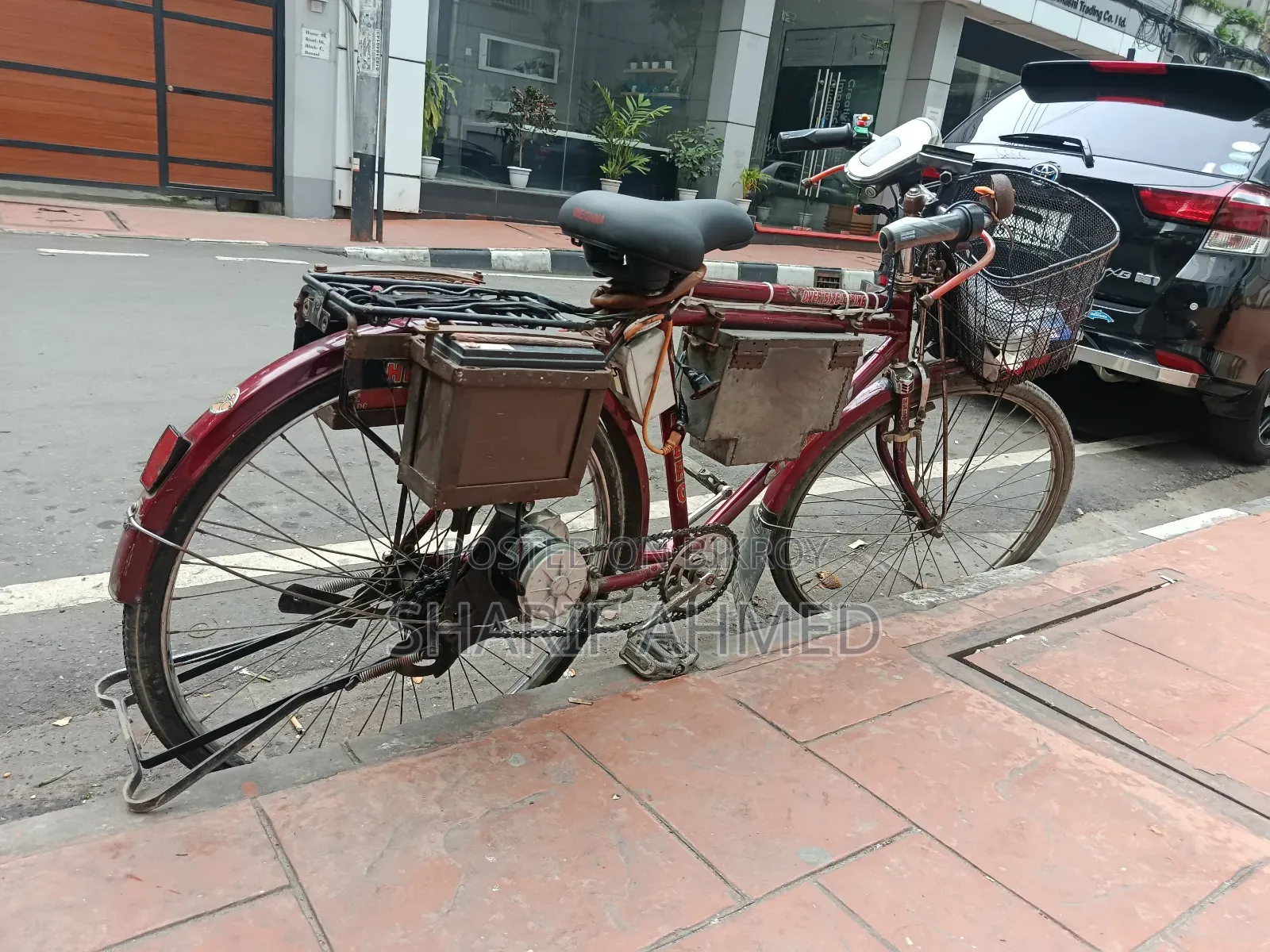 Hero 2025 Red