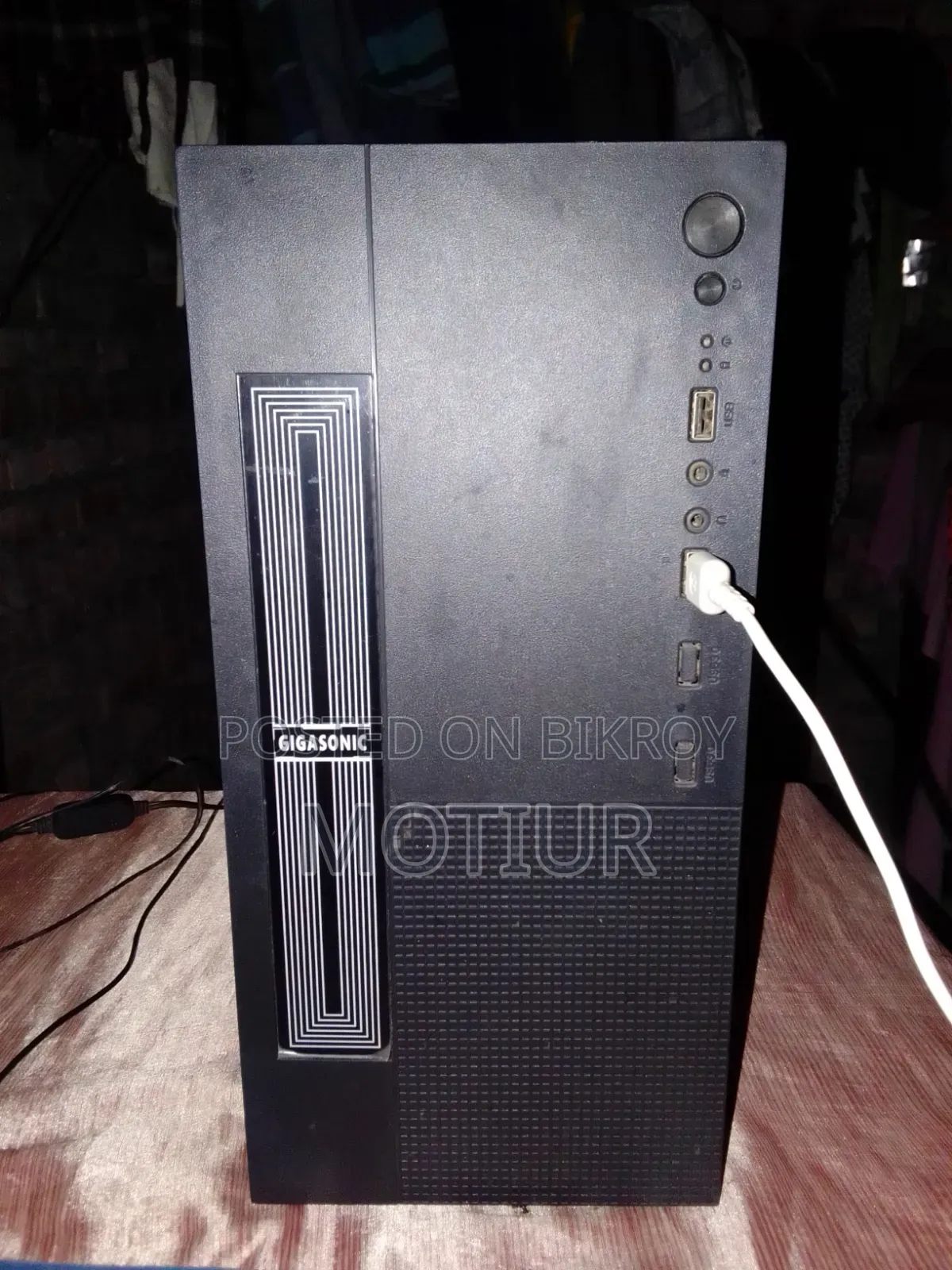 Desktop Computer Dell 8GB Intel Core i3 SSD 256GB