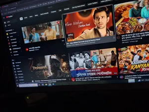 HP M22f 22 Inch Monitor