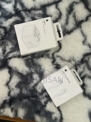iPhone 14 Pro Charger