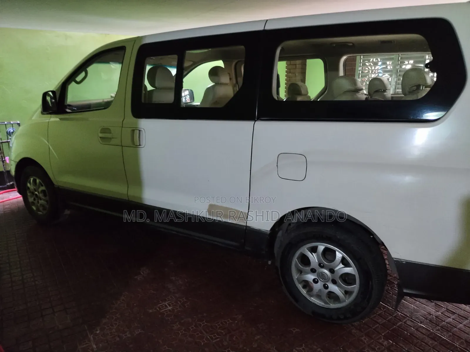 Hyundai H1 2013 White
