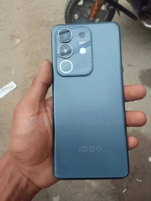 iQOO Z10x 128 GB