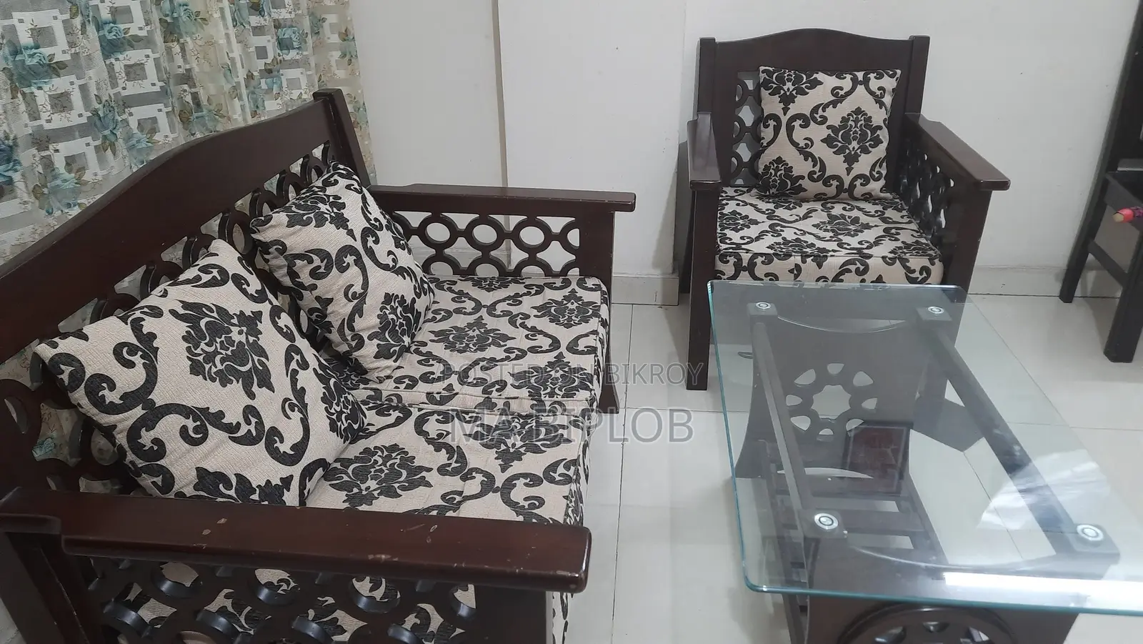 Sofa (3 Seater) and Center Table