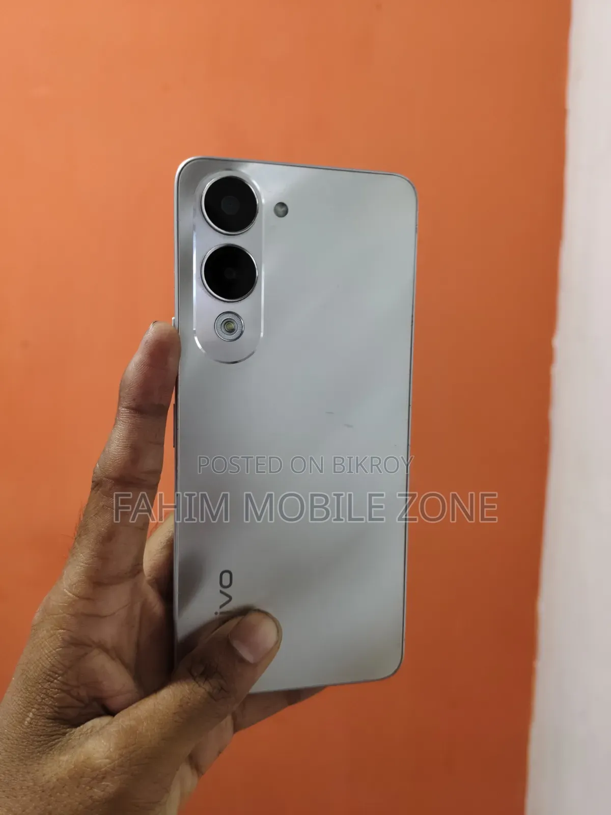 Vivo Y19 128 GB Silver
