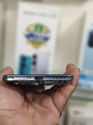 Vivo V40 128 GB