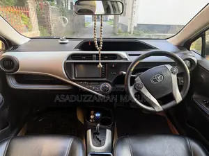 Toyota Aqua 2013 Pearl