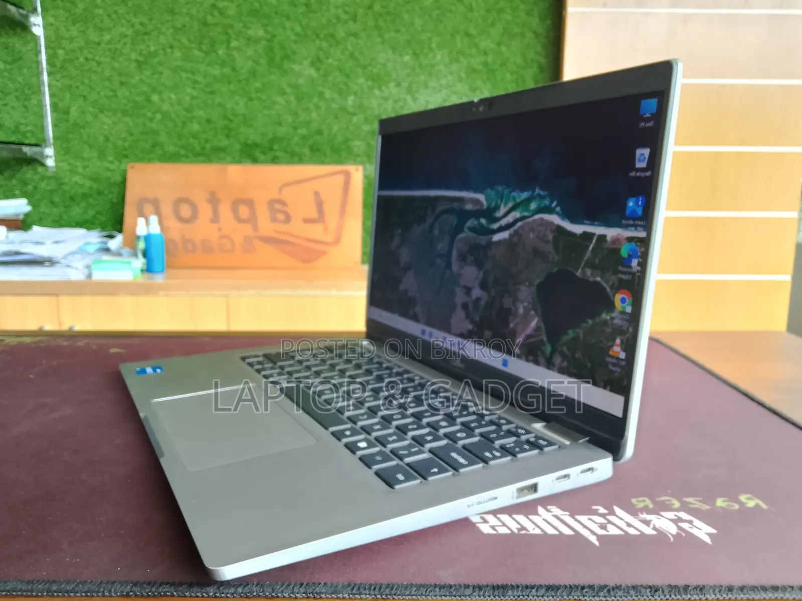 Laptop Dell Latitude 5320 16GB Intel Core i5 SSD 256GB