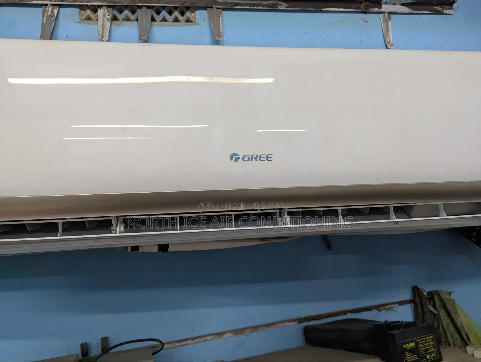 Gree AC Non Inverter 2 Ton.