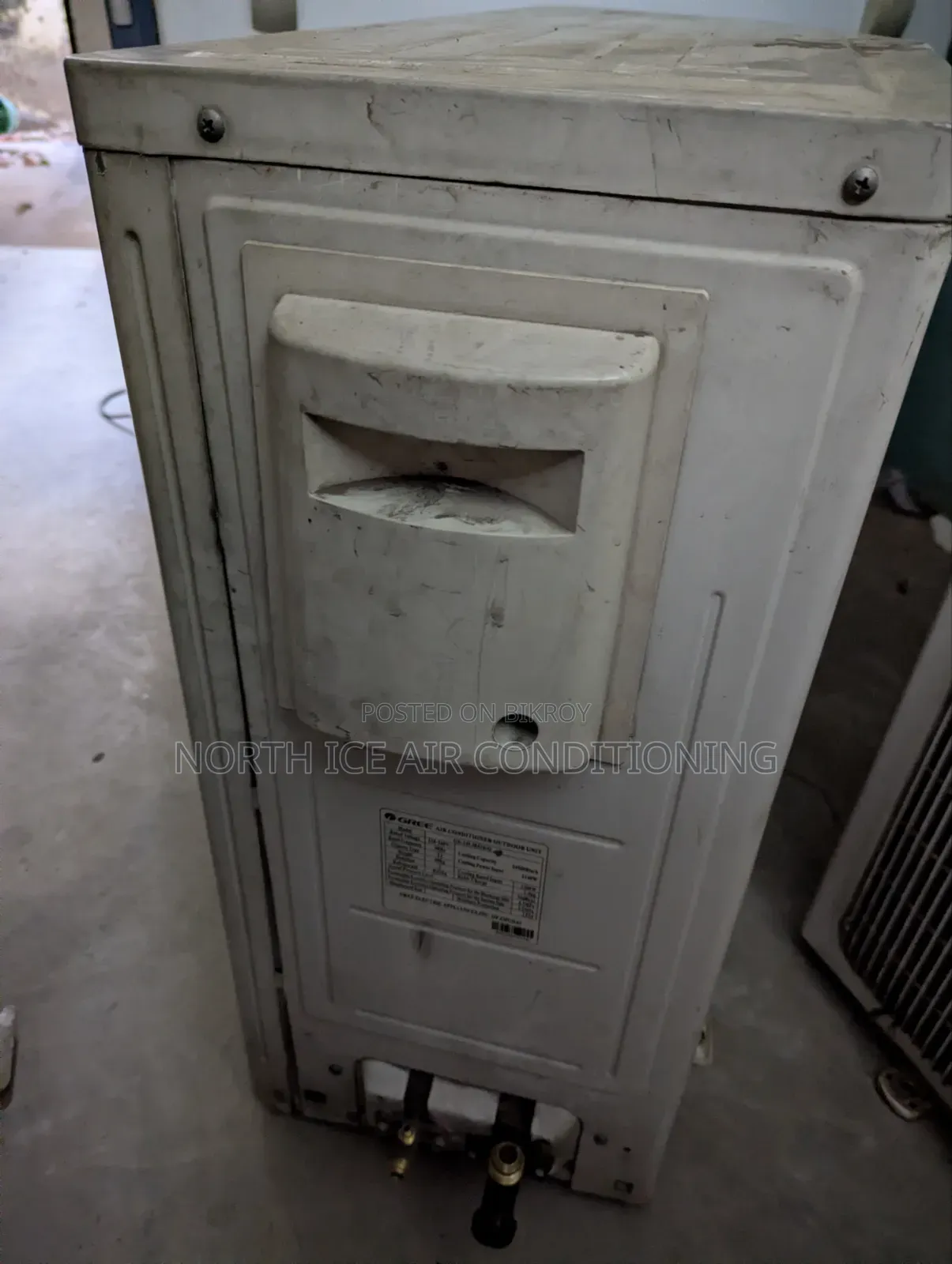 Gree AC Non Inverter 2 Ton.