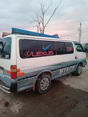 Toyota HiAce 1998 White