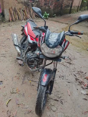 Bajaj Discover 125 2021 Black