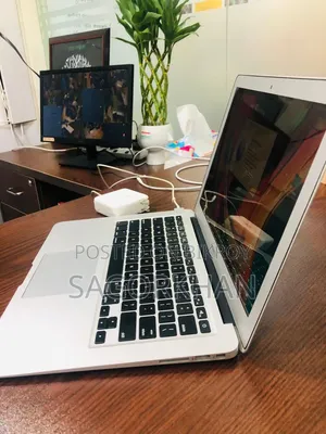 Laptop Apple MacBook Air 2017 8GB Intel Core i5 SSD 256GB