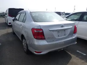 Toyota Axio 2021 Silver