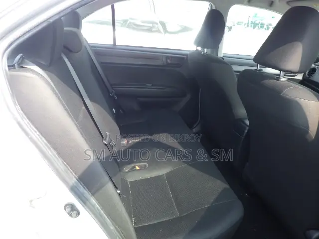 Toyota Axio 2021 Silver