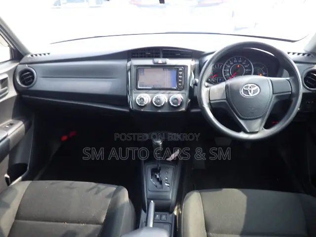 Toyota Axio 2021 Silver