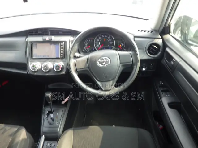 Toyota Axio 2021 Silver