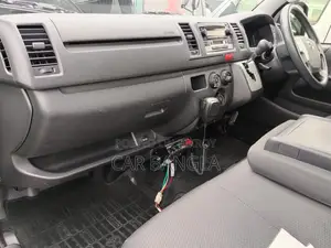 Toyota HiAce 2021 Silver