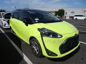 Toyota Sienta 2021 Yellow