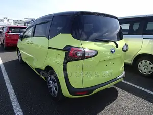 Toyota Sienta 2021 Yellow