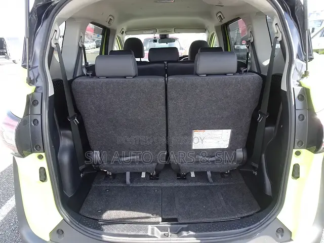 Toyota Sienta 2021 Yellow