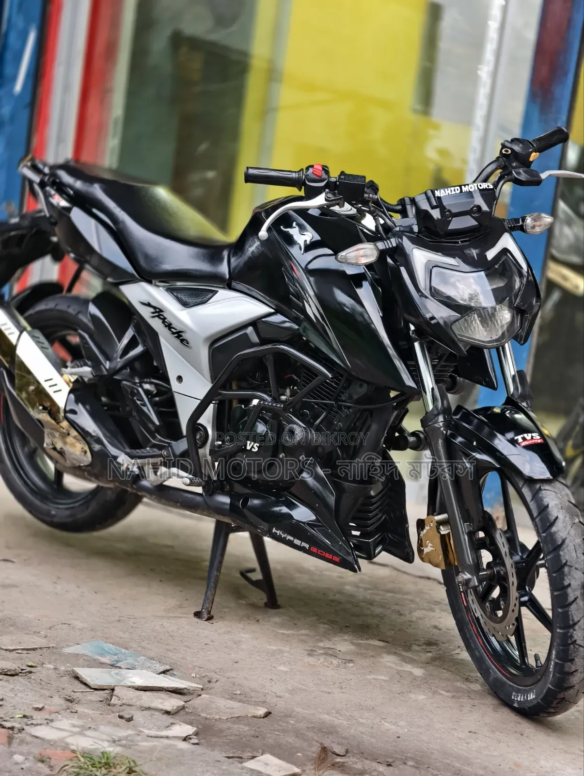 TVS Apache RTR 160 4V 2024 Black