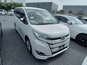 Toyota Noah 2021 Pearl
