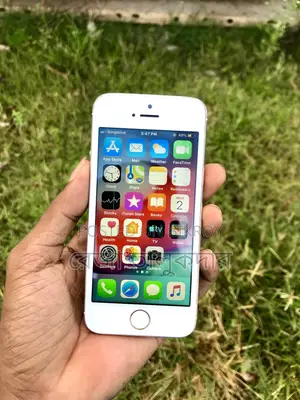 Apple iPhone 5s 16 GB Gold