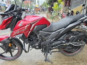 Honda X-Blade 160 2022 Red