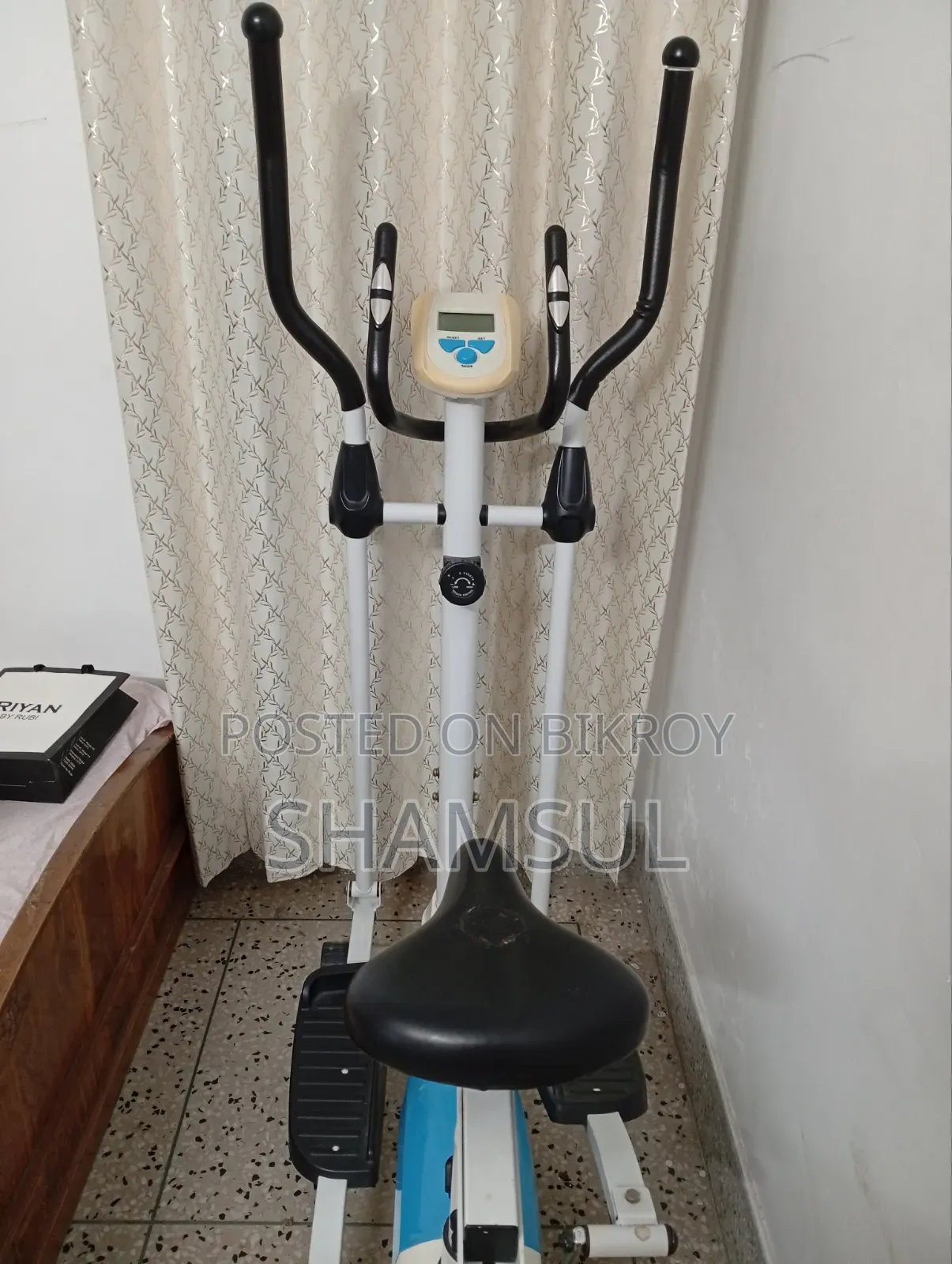 Cross Trainer