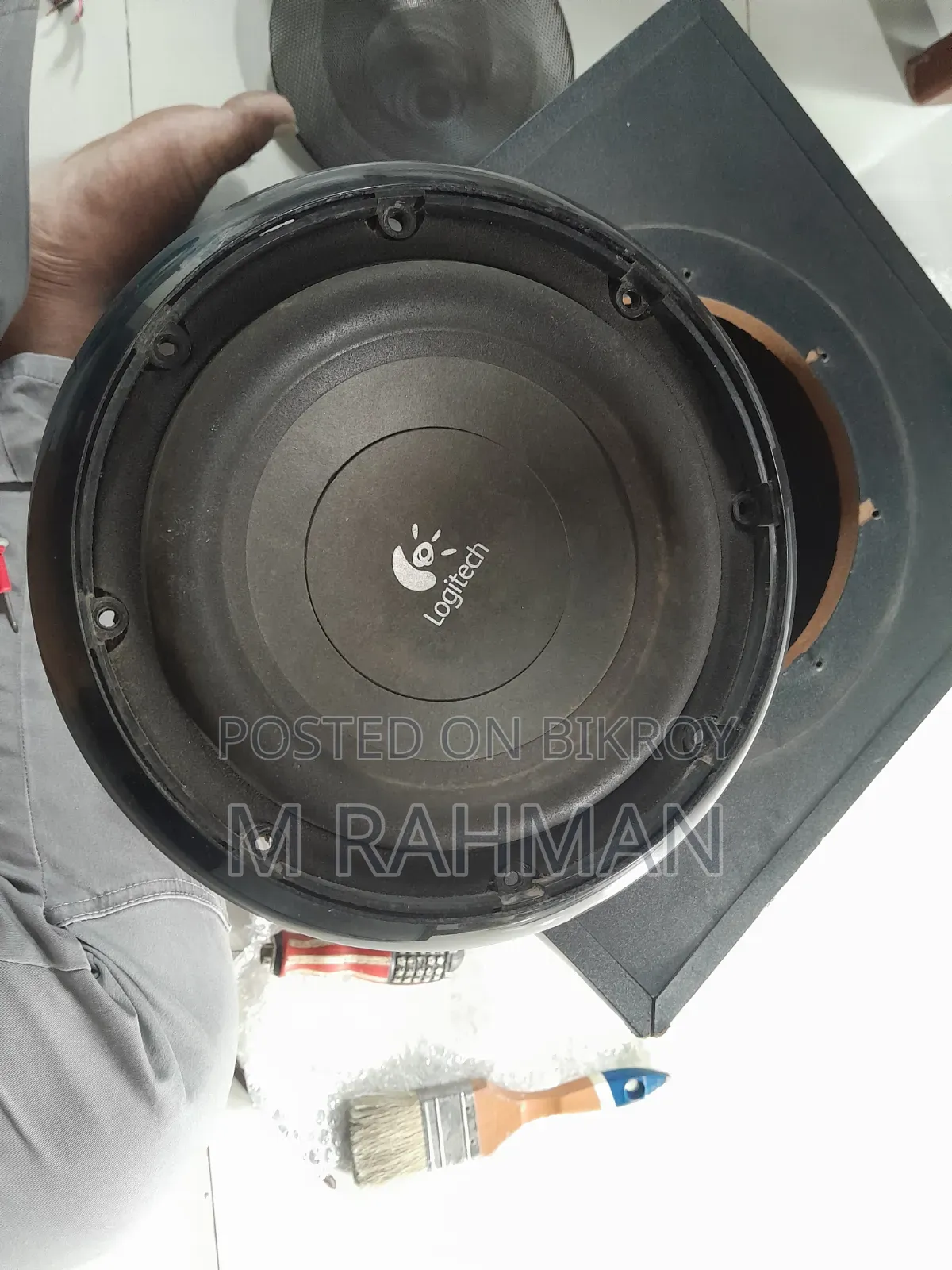Subwoofer Logitech Z623(7 Inch & 130 Watts)