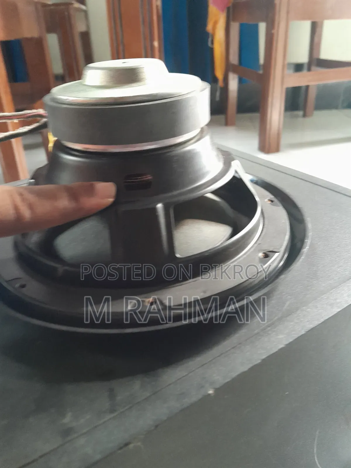 Subwoofer Logitech Z623(7 Inch & 130 Watts)