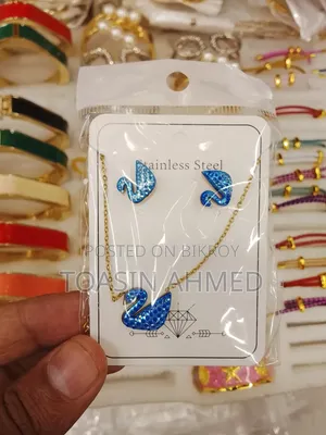 Necklace and Earing Set