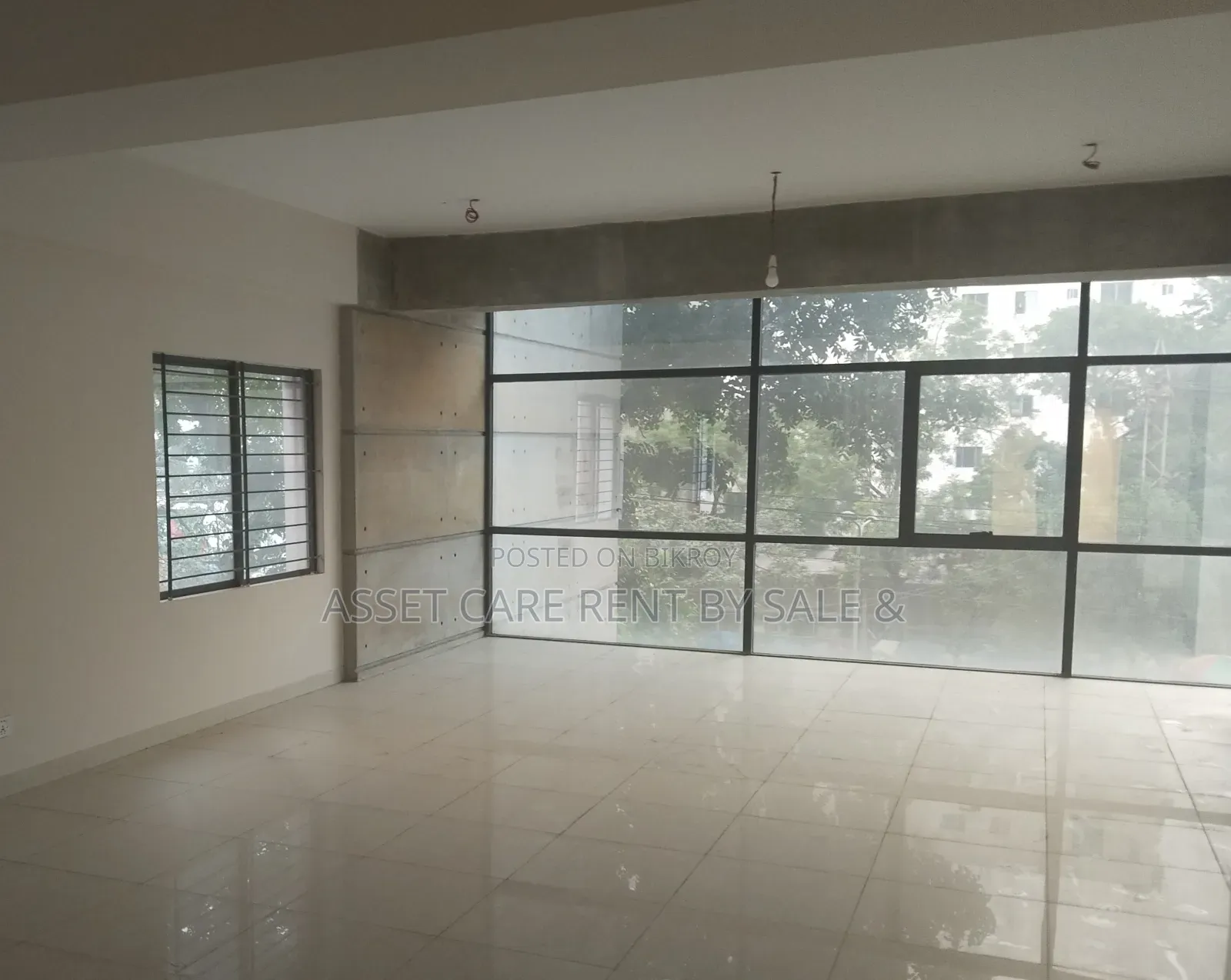 Gulshan-2 Circle Commercial Speech Rent
