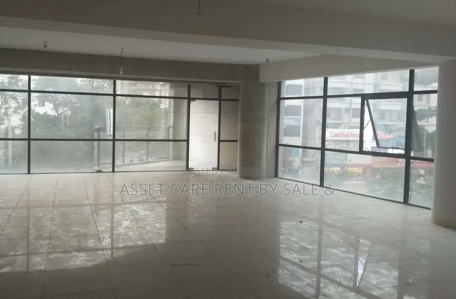 Gulshan-2 Circle Commercial Speech Rent