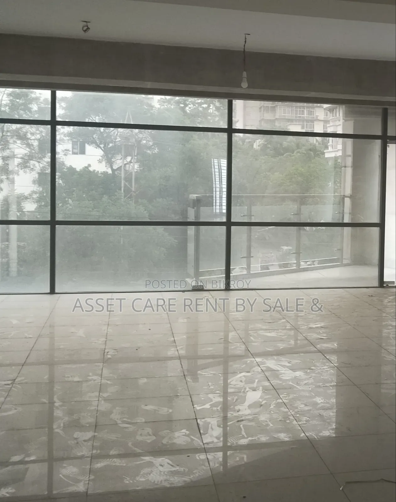 Gulshan-2 Circle Commercial Speech Rent