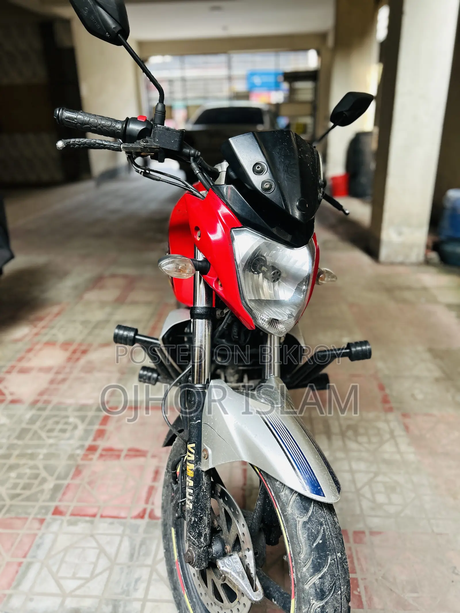 Yamaha FZ 2014 Red