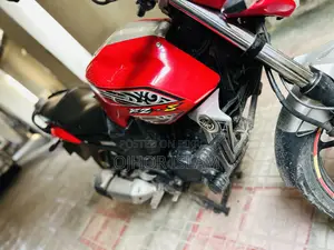 Yamaha FZ 2014 Red