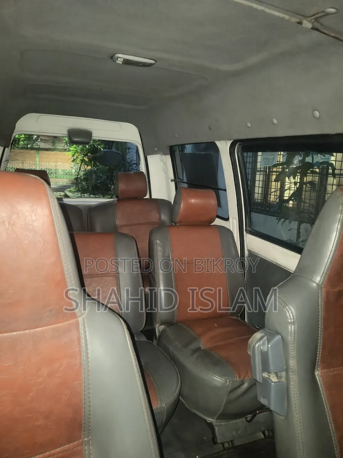 Toyota Noah 2.0 AWD (8 Seater) 2005 White