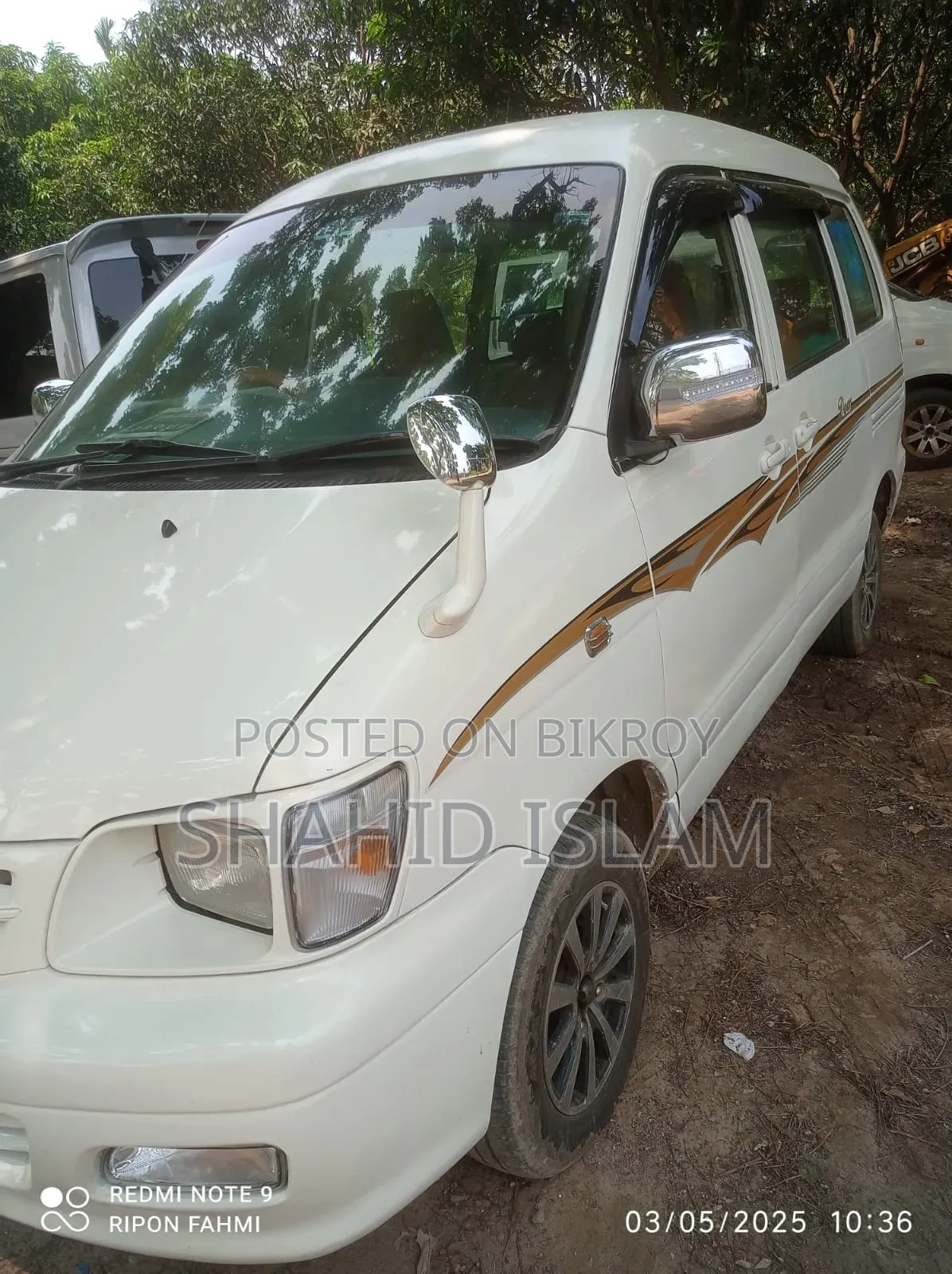 Toyota Noah 2.0 AWD (8 Seater) 2005 White
