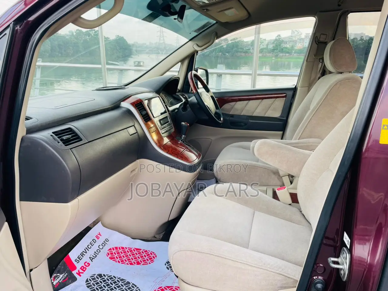 New Toyota Alphard 2005 Maroon