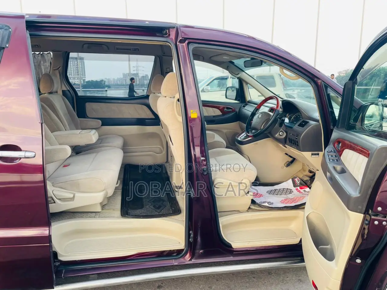 New Toyota Alphard 2005 Maroon