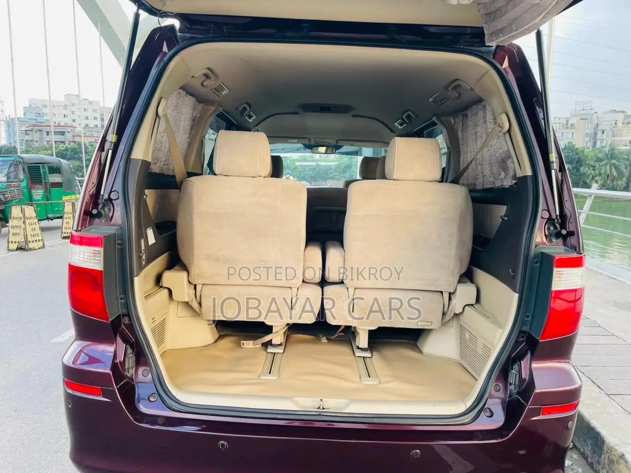 New Toyota Alphard 2005 Maroon