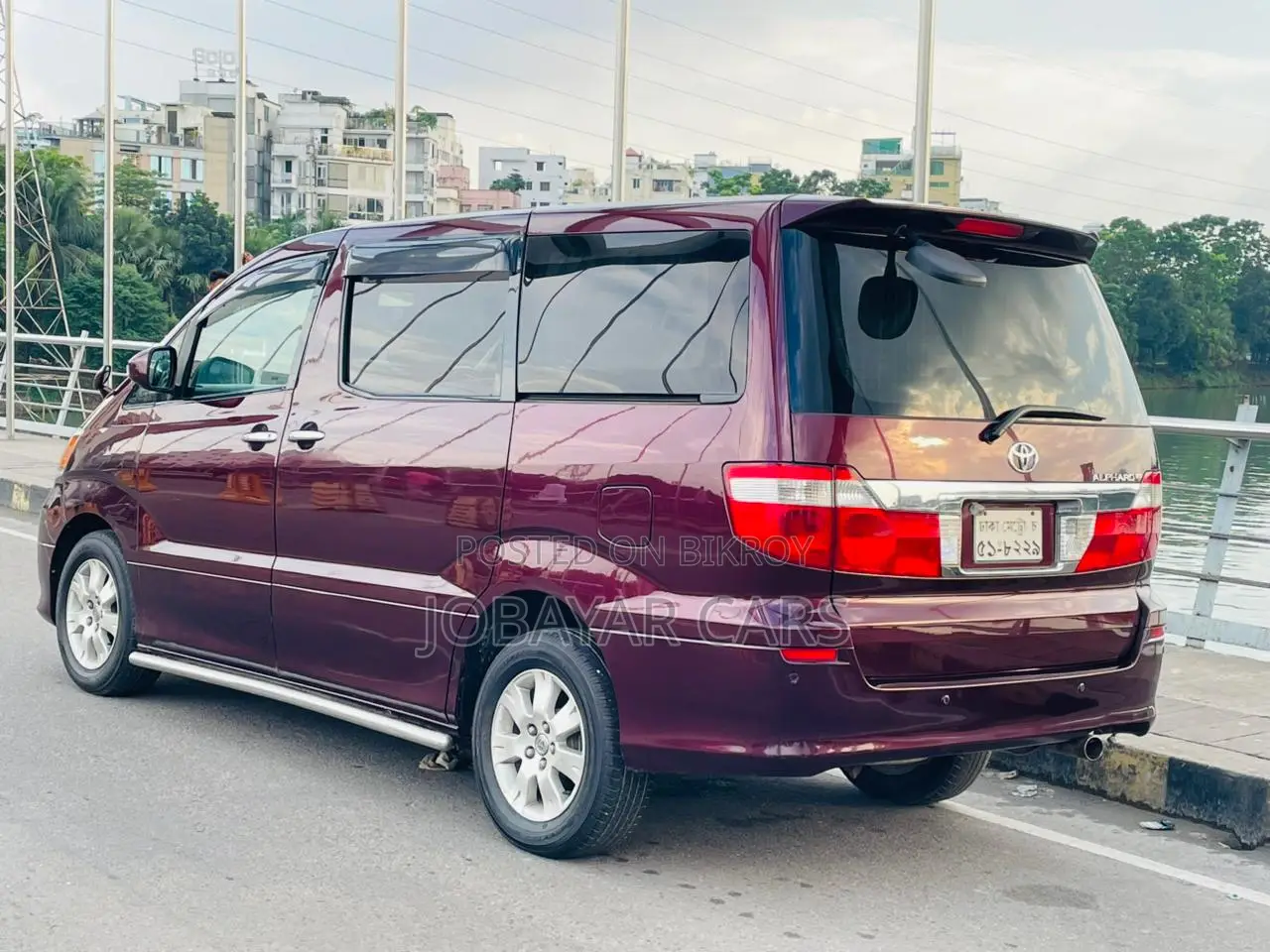 New Toyota Alphard 2005 Maroon