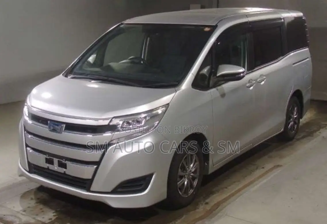 Toyota Noah 2021 Silver