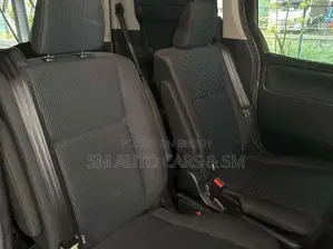 Toyota Noah 2021 Silver
